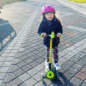 Coi Xe Globber Mini Buzzer Deep Pink 4