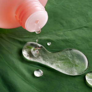 Nước tẩy trang sen Hậu Giang 500ml 7 Nuoc Tay Trang Sen Hau Giang 500ml 3