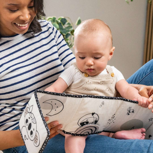 Sach Cho Be Tiny Love Book Back White 2