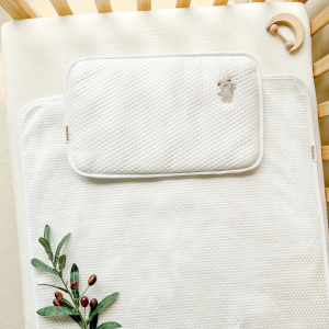 Set thảm nằm, gối đầu CoolTouch - Gấu thêu 7 Set Tham Nam Goi Dau Cooltouch Gau Theu 3