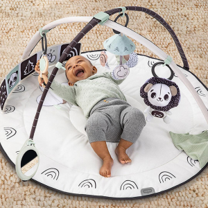 Thảm chơi Tiny Love Classic Gymini Black & White Decor 8 Tham Choi Tiny Love Classic Gymini Black White Decor 2