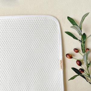 Thảm chống thấm Mochee Cool Touch - Gấu thêu 8 Tham Chong Tham Mochee Cool Touch Gau Theu 4